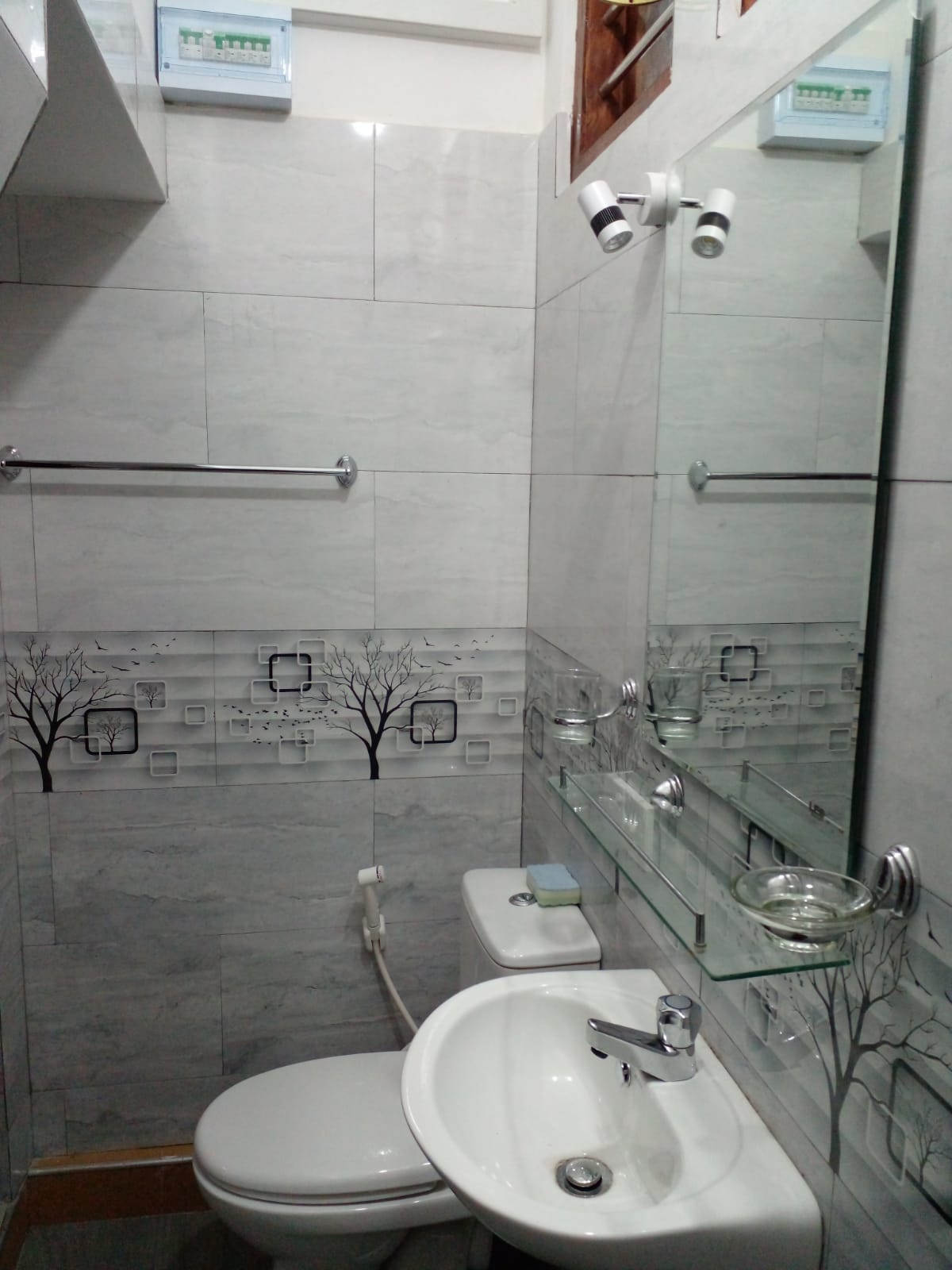 Bathroom Ground Floor